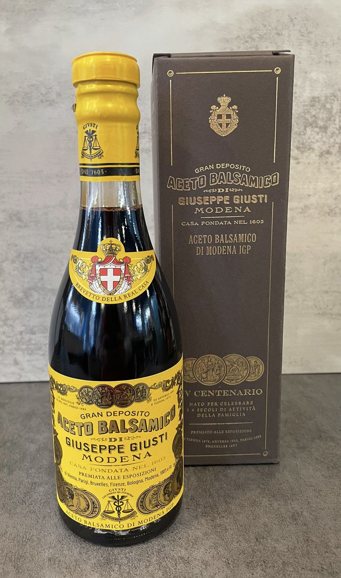 Giuseppe Giusti Balsamic Vinegar 4 Medals Yellow Label